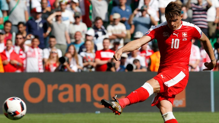 Polska - Szwajcaria: Xhaka 32. pechowcem