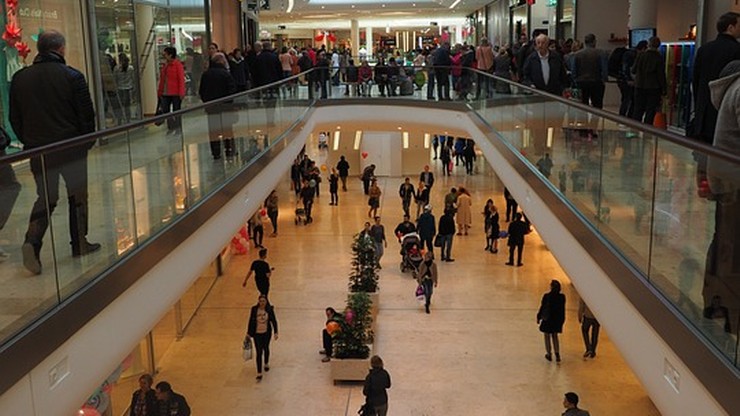 Dwaj żołnierze wśród podejrzanych o kradzieże w galeriach handlowych