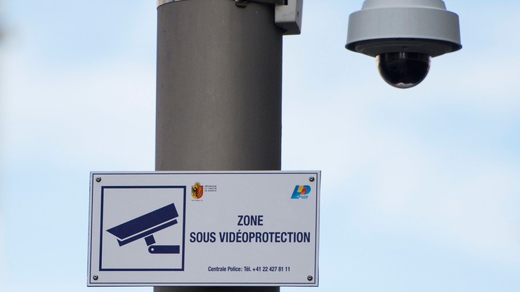 Szwajcarzy za rozszerzeniem uprawnień służb specjalnych