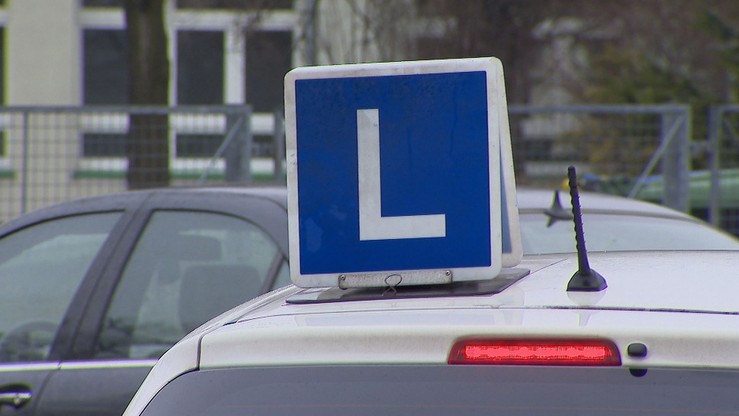 Kursant pędził "elką", bo instruktor się spieszył. Ponad 100 km/h w terenie zabudowanym