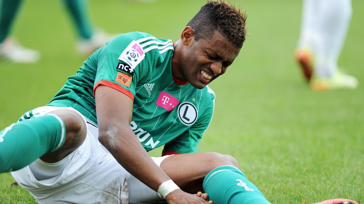 Dossa Junior opuścił zgrupowanie. Nie zagra z Belgami