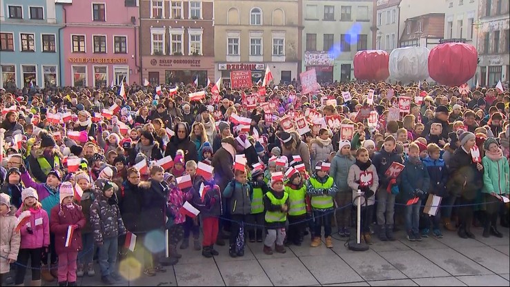 Puck bije rekord we wspólnym śpiewaniu hymnu narodowego