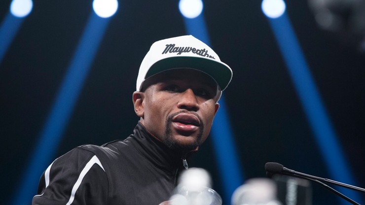 Mayweather stracił mistrzowski pas