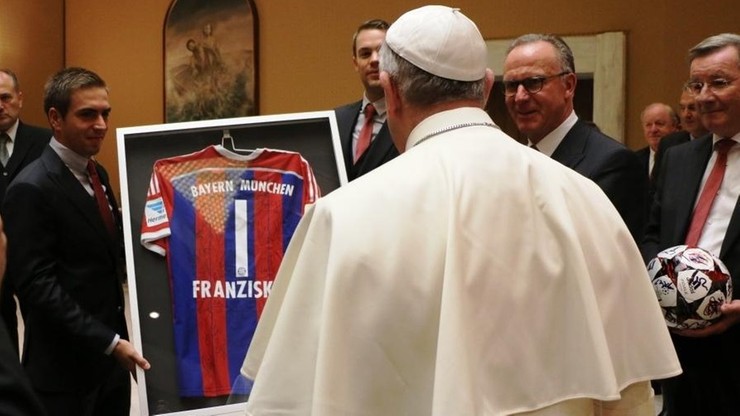 Bayern z piłkarskiego "nieba" trafił do papieża