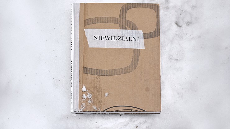 Tę książkę przeczytasz tylko na mrozie. Wyjątkowa publikacja o życiu bezdomnych