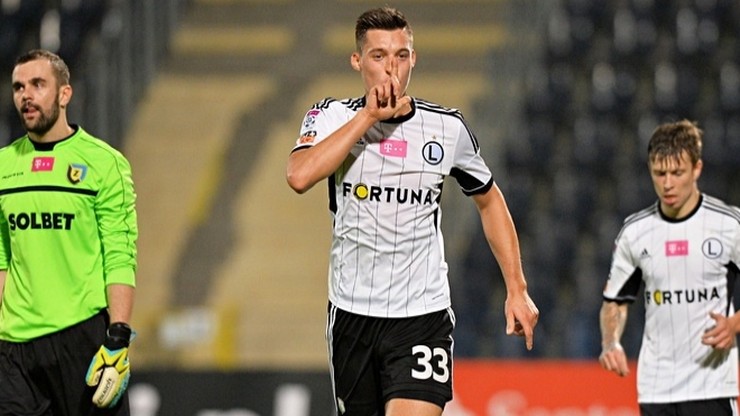 Zawisza nie zaskoczył. Legia wraca z kompletem punktów