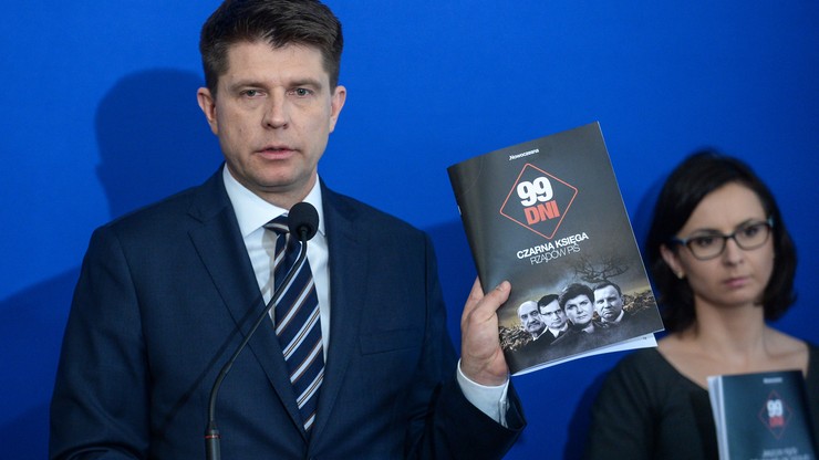 Petru: bilans pierwszych 99 dni rządu PiS jest okropny