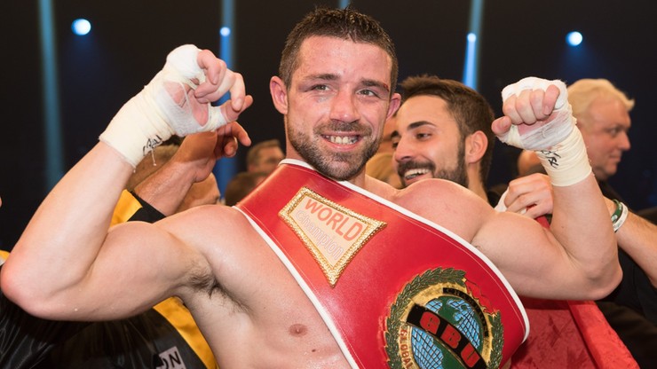 De Carolis pokonał Feigenbutza i zdobył pas WBA