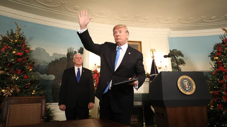 Ambasador USA wezwany do MSZ Pakistanu po tweecie Trumpa o "głupiej pomocy" dla kraju