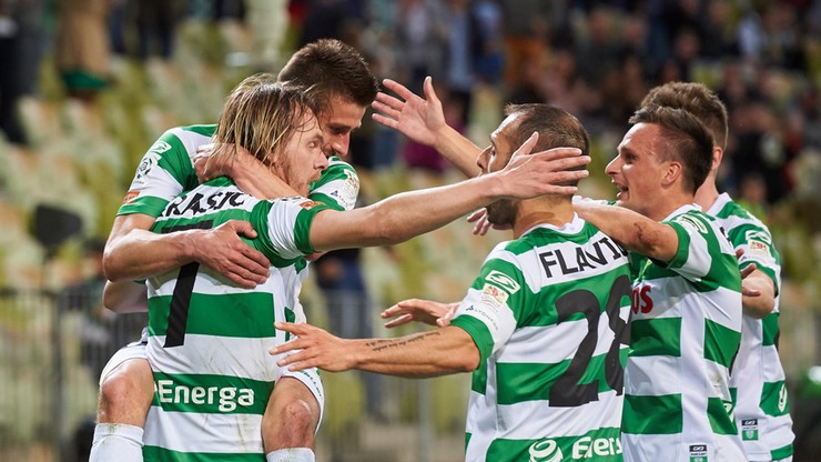 Lechia bliżej Europy. Bezbarwny Ruch nadal z tyłu