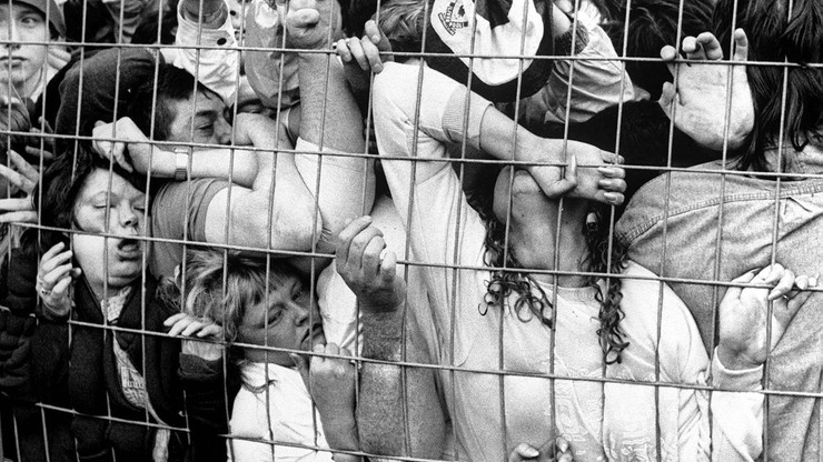 Pędzące tłumy, burdy, podpalenia - dramaty na stadionach piłkarskich