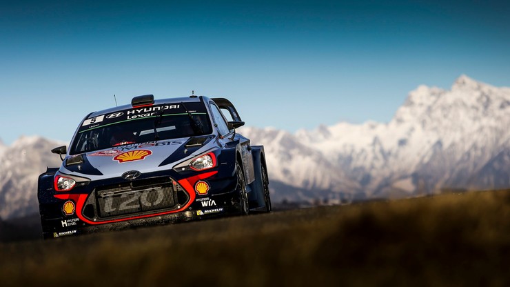 Rajdowe MŚ: Neuville odjeżdża rywalom