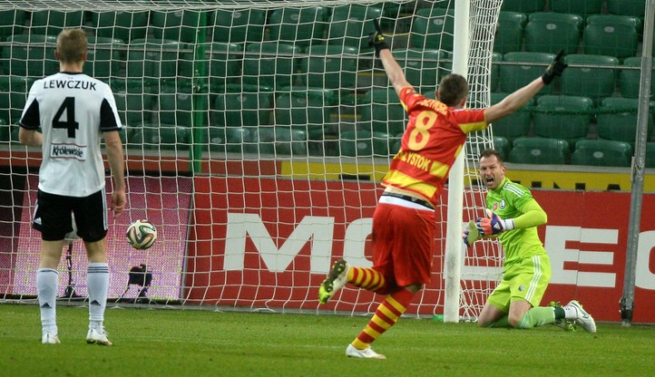 Legia oblała test przed Ajaksem. Gajos upokorzył mistrza