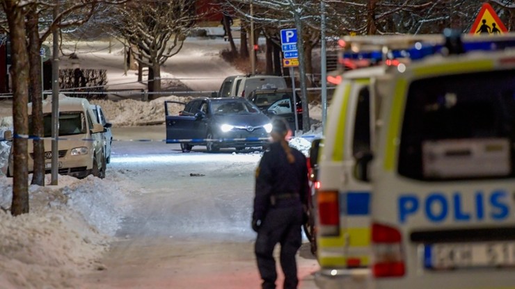 W Sztokholmie trwa walka gangów, policja apeluje do władz o wsparcie