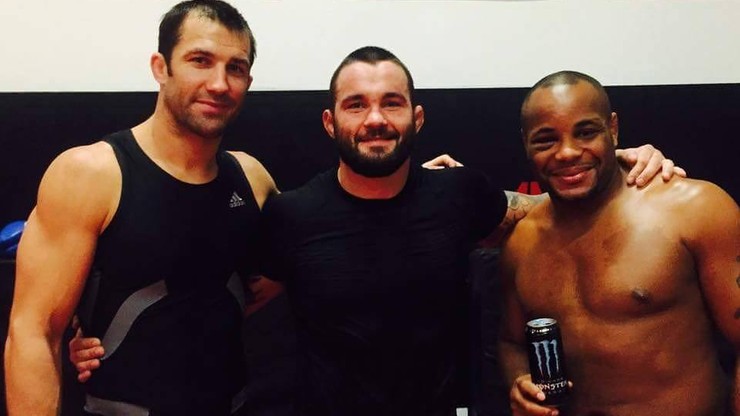 Materla sparuje z gwiazdami UFC