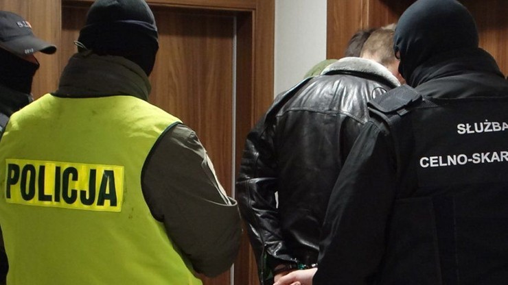Rozbito grupę, która miała przemycić 300 ton tytoniu