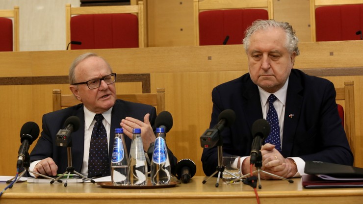 Rzepliński: komisja mająca rozwiązać spór ws. TK pozoruje prace