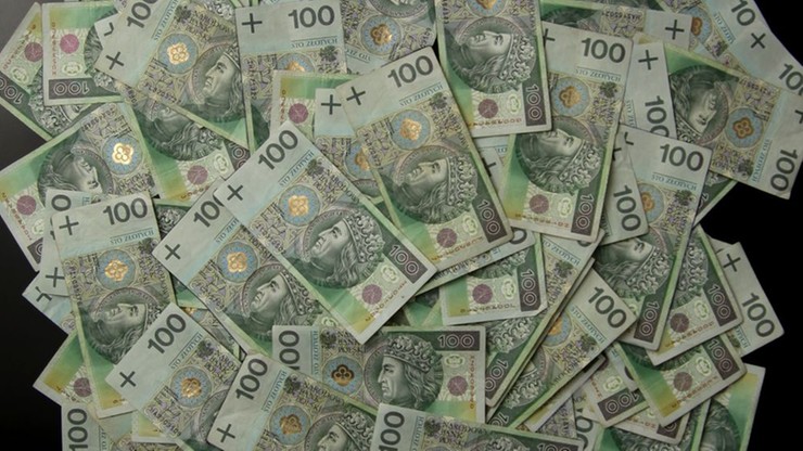 Kierownik banku zabierał pieniądze z kont zmarłych. Został zatrzymany