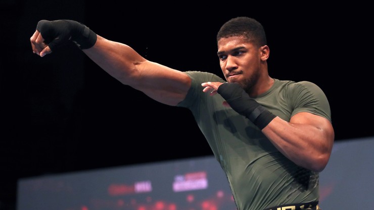 Joshua przed szansą na jubileuszowy nokaut