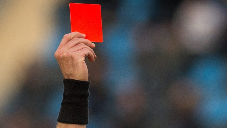 El. MŚ 2018: Arbiter wypaczył wynik meczu i dostał "dożywocie"!