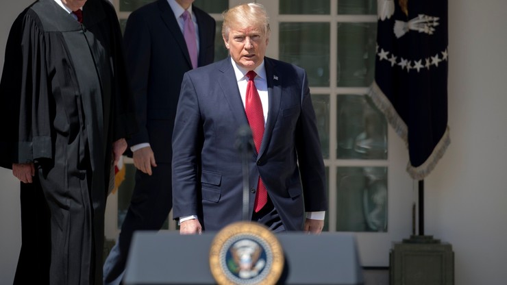 Trump rozmawiał z Merkel i May o Syrii. Poparły akcję USA
