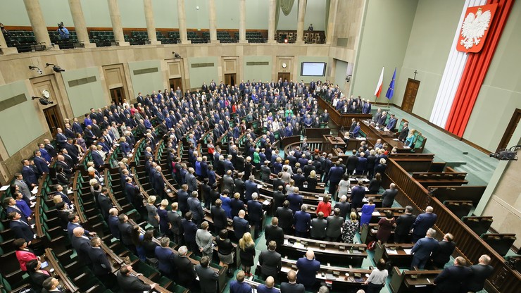 Sondaż TNS: PiS ze zdecydowaną przewagą. Za nim PO i Nowoczesna