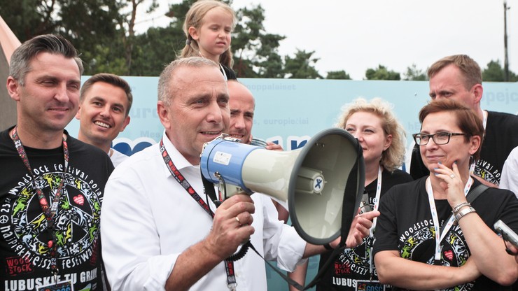 "Nie jesteśmy tu po to, żeby robić nachalną propagandę". Schetyna na Przystanku Woodstock