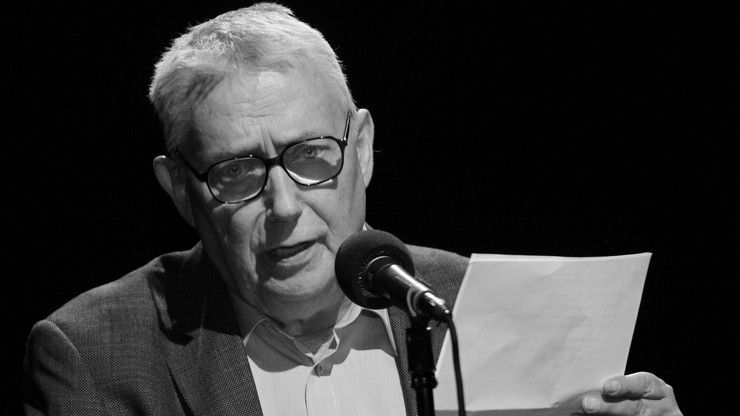 Pogrzeb Wojciecha Młynarskiego 24 marca na warszawskich Powązkach