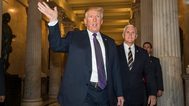 Trump chce pokryć koszty prawne zeznających ws. ingerencji Rosji w wybory w USA