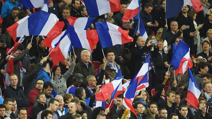 Piękne gesty na Wembley: wolność, równość i Marsylianka (WIDEO)