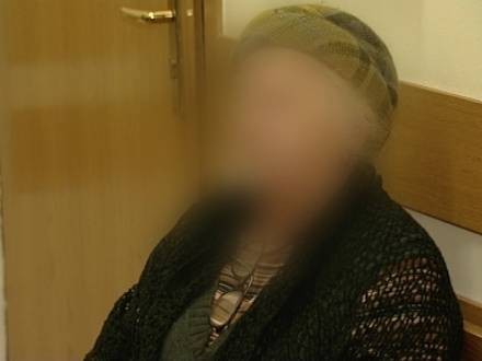 Izolowała kobietę, przejęła majątek?