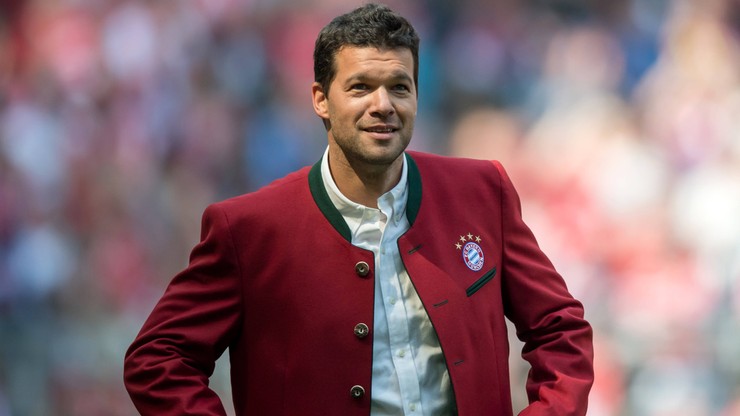 Ballack szydzi z Legii! Kibice ripostują