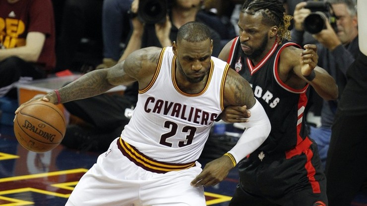 NBA: "Rakiety" pokonały "Kawalerzystów", triple-double Hardena