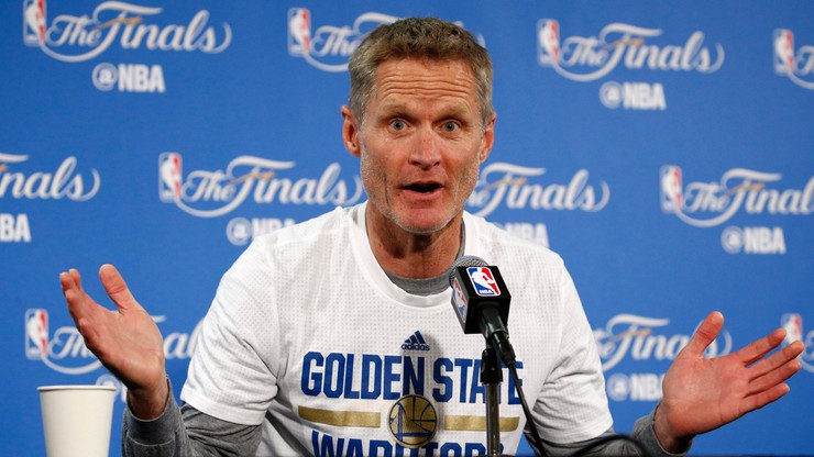 NBA: Występ w show kosztował trenera Warriors 25 tysięcy dolarów
