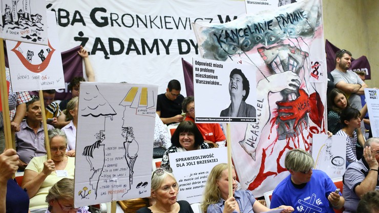 Komisji reprywatyzacyjnej w stolicy nie będzie. "Chyba chodzi o to, żeby gonić króliczka"