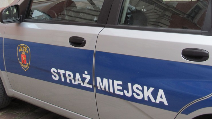 Więzienie dla byłych strażników miejskich za pobicie mieszkańca Warszawy