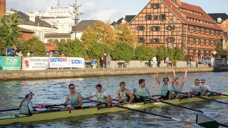 Wioślarze Cambridge lepsi od Oxfordu w 162. edycji prestiżowych regat
