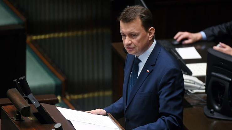 Błaszczak: trzeba wyjaśnić rolę policjantów powiązanych ze śmiercią Stachowiaka