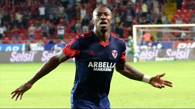 Nakoulma lepszy od Podolskiego! Gol i wygrana z Galatasaray (WIDEO)