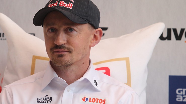 Małysz wraca do skoków!