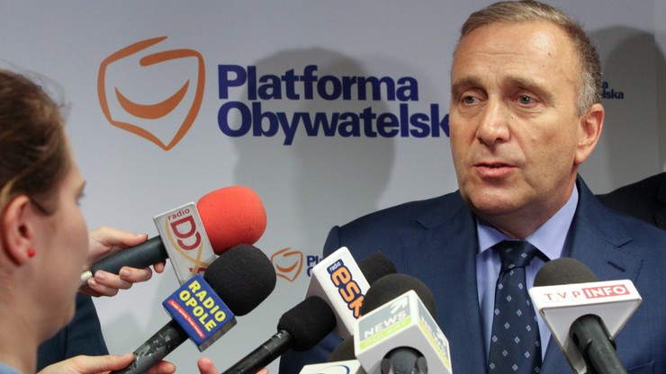 Schetyna: słuchamy Polski lokalnej, chcemy obronić samorząd