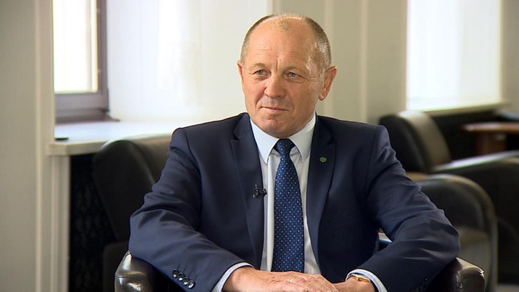 Sawicki: na trumnach smoleńskich uprawiana jest "nekropolityka"