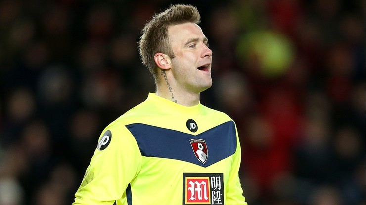 Boruc i Fabiański bronią karne! Wygrane Chelsea, Arsenalu i Leicester